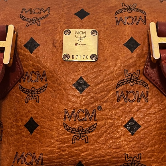 MCM Boston Bag - Picture 3 of 10